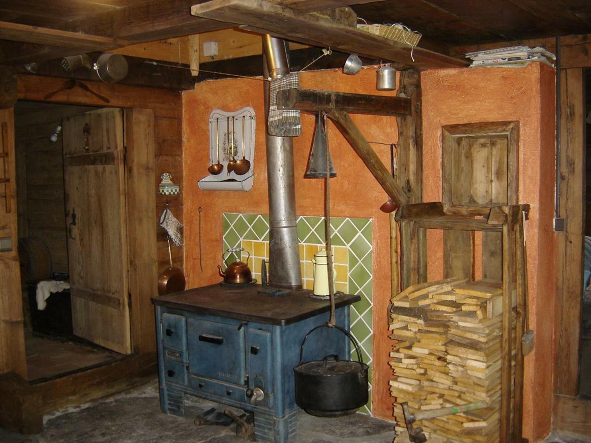 Reine Des Aravis - Chalet Isole Flumet Exteriér fotografie