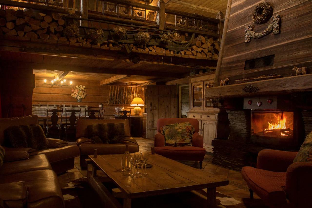 Reine Des Aravis - Chalet Isole Flumet Exteriér fotografie